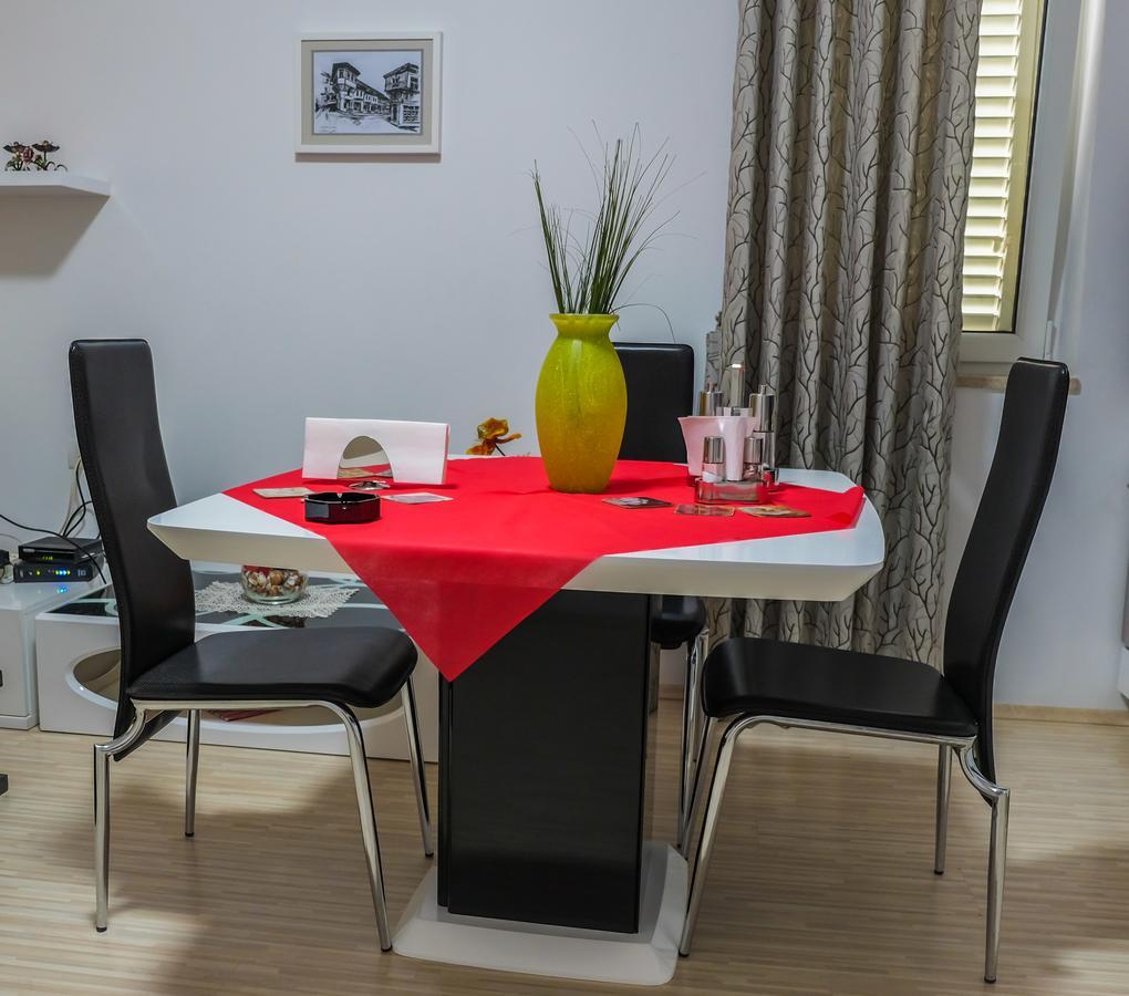 Ariadnes Apartments Тирана Екстер'єр фото